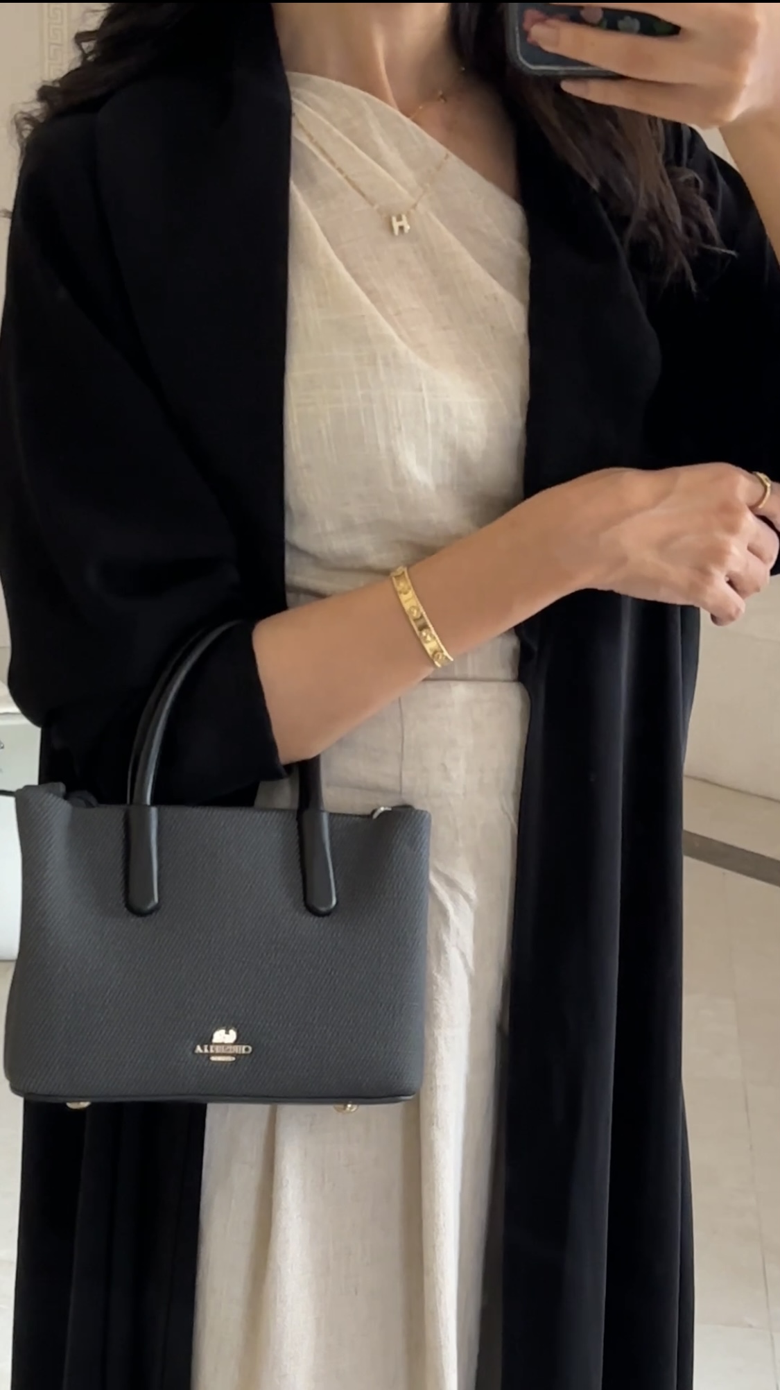 كياتة شنطة ميلا من ساس بوتيك..و بخصم م يتفوتت❤️‍🔥❤️‍🔥